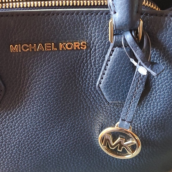 Michael Kors Handbags - NEW MICHAEL KORS SATCHEL HANDBAG